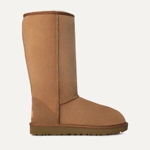 UGG Classic Tall Tan Suede Boots size 7